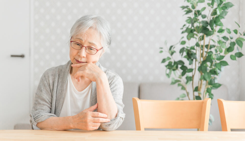 独り身の高齢者が直面する老後の問題とその対策